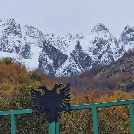 Bujtina Alia Гостевой дом