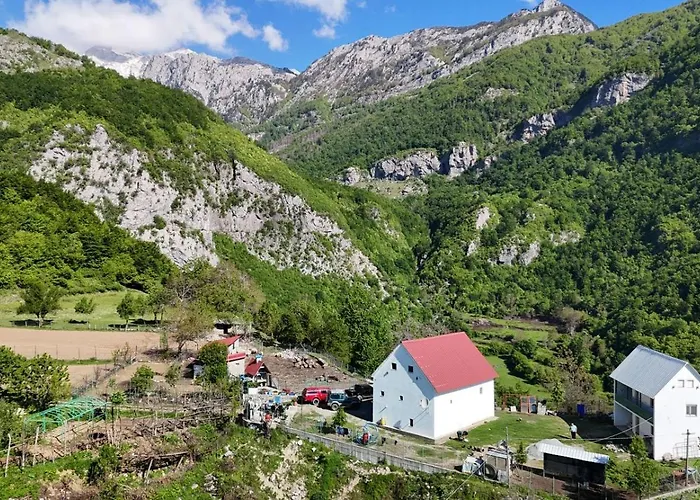 Pensión Bujtina Alia Vrana