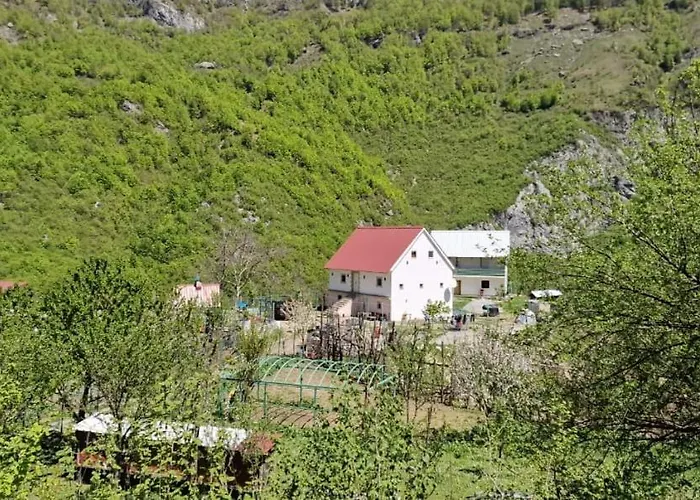 Pensión Bujtina Alia Vrana