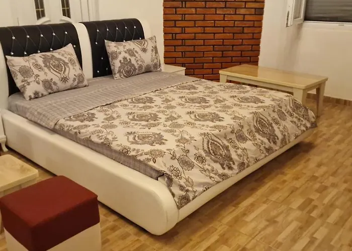 Bujtina Alia Pensjonat *